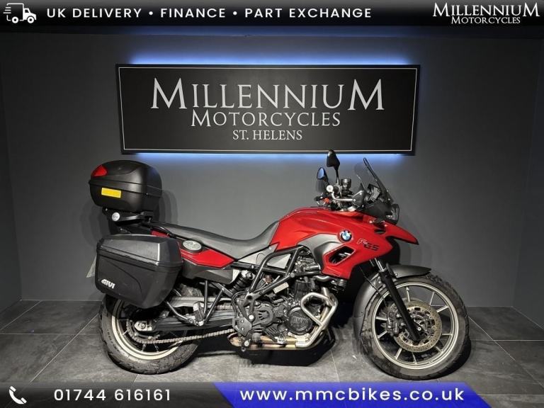 BMW F700GS. ADVENUTER BIKE. 3 PART LUGGAGE