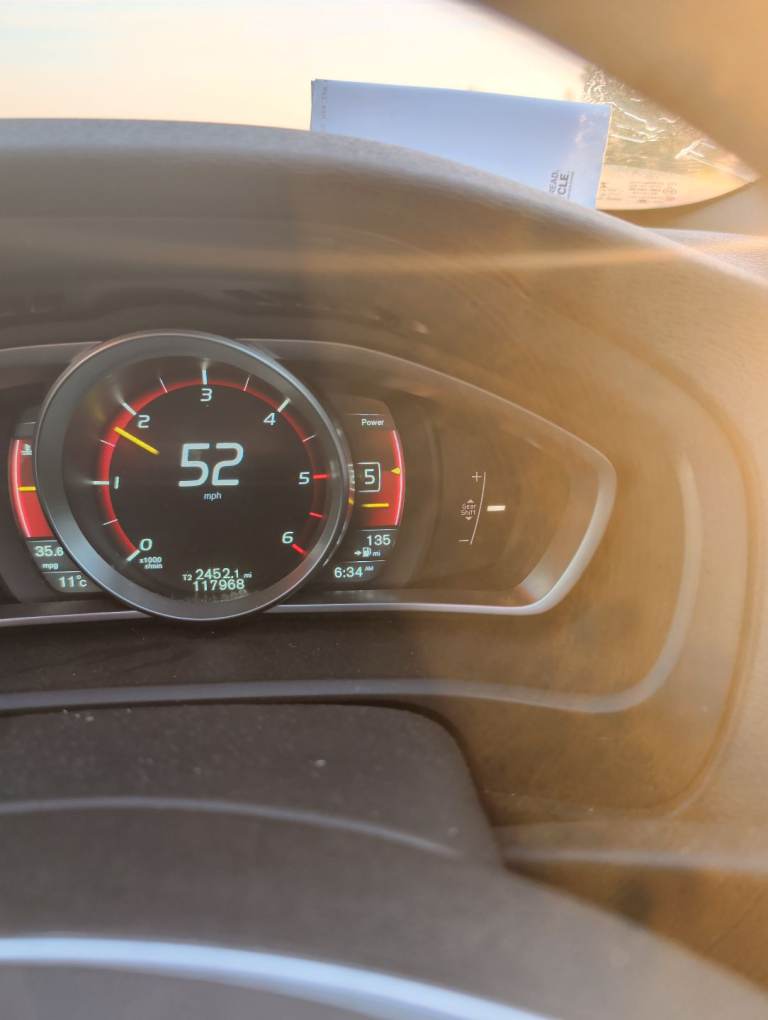 Volvo, V40, Hatchback, 2015, Manual, 1560 (cc), 5 doors
