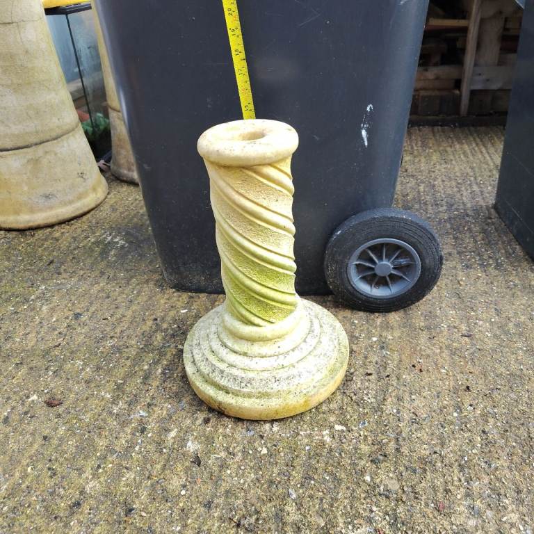 Cream garden pedestal 