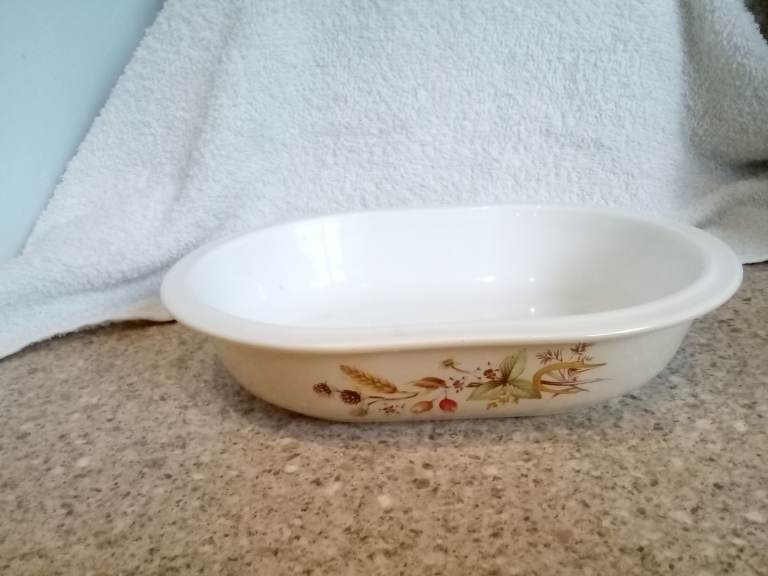 Pyrex pie dish