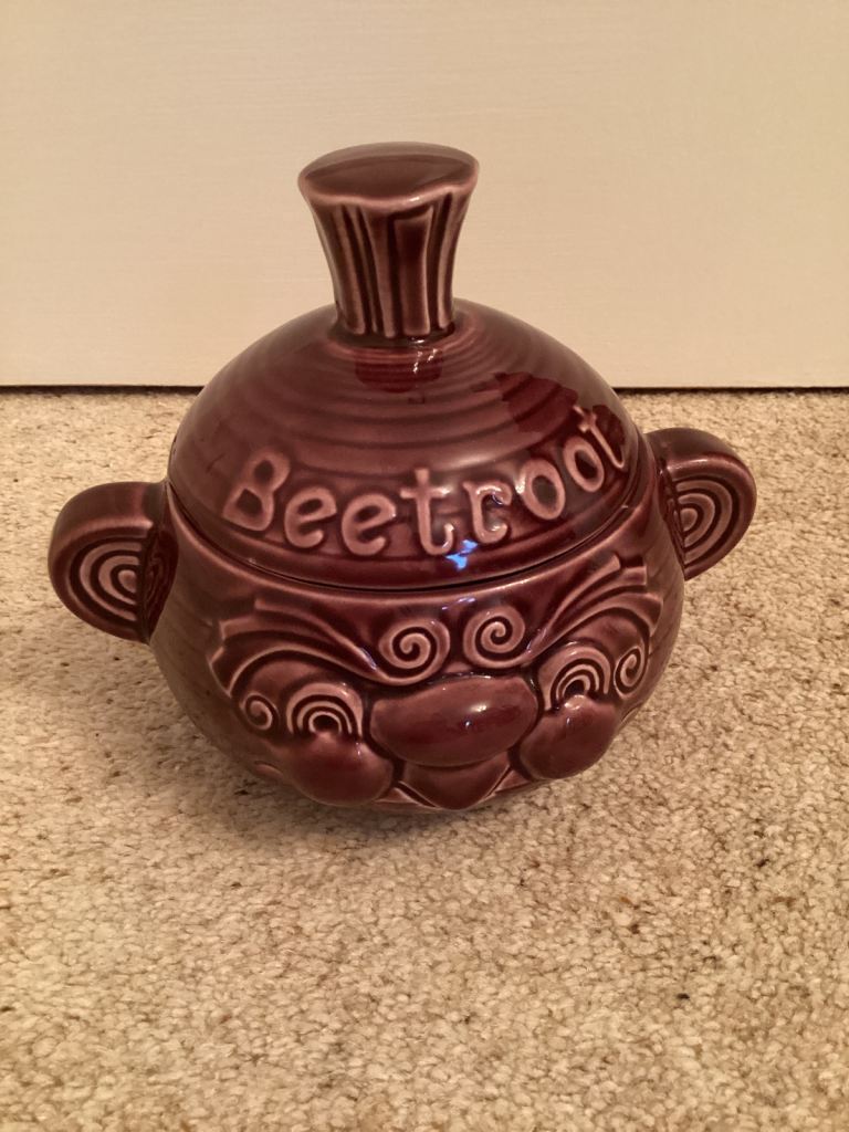 Vintage Beetroot Face Pot
