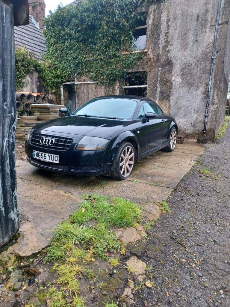 Audi TT,  mk1, 190BHP ---- Damaged Rear Wheel.