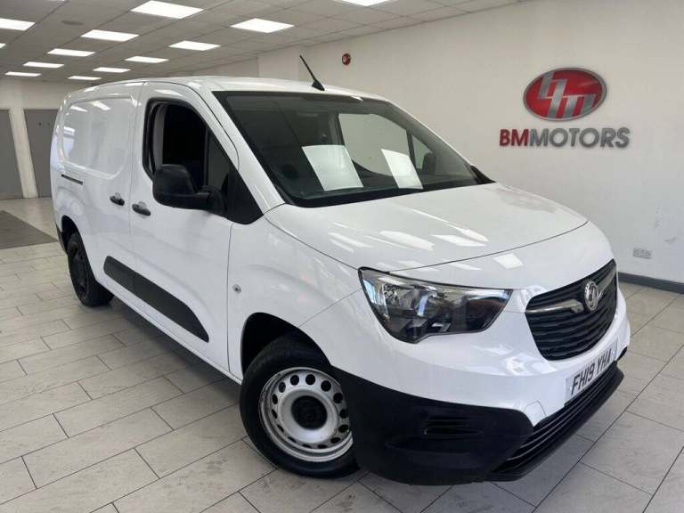 2019 Vauxhall Combo 2300 1.5 Turbo D 100ps H1 Edition Van PANEL VAN DIESEL Manual