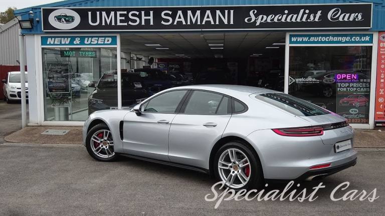 2017 Porsche Panamera 3.0 V6 4 Saloon 5dr Petrol PDK 4WD Euro 6 (s/s) (330 ps) Hatchback Petrol A...