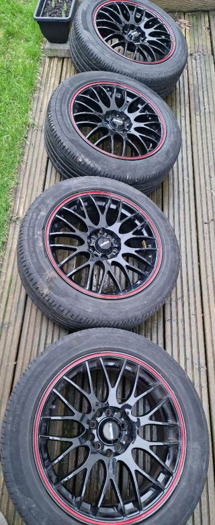 16in CALIBRE MOTION BLACK ALLOYS. AVON TYRES