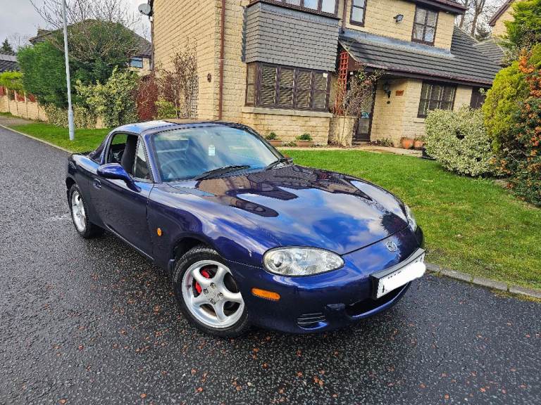 ★MAZDA MX-5 1.8vvt ★63K! STUNNING EXAMPLE! RARE "STRATO BLUE" HARDTOP+SOFTOP MX5 ROADSTER!
