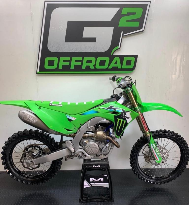Kawasaki KXF 250 2025 / HGS Exhaust / X-Trig Clamps / Excellent condition 