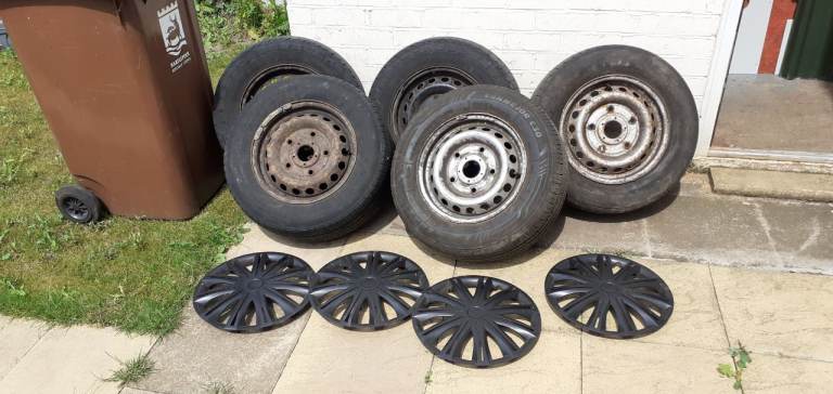 Transit custom wheels and tyres