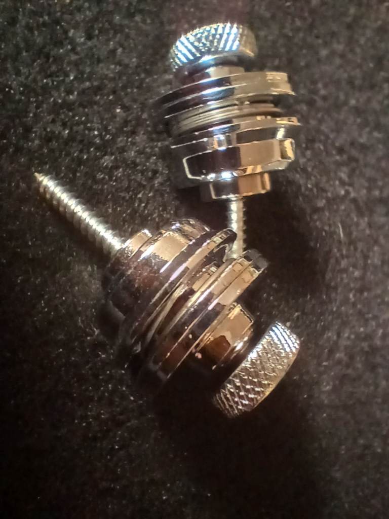Brand New Guitar Strap Locks – Silver, Never Used