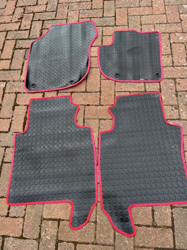 Honda HRV car mats.
