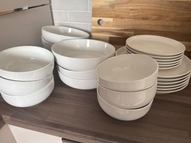 FREE - TESCO HOME Aura White Dinner Set - 24 Pieces