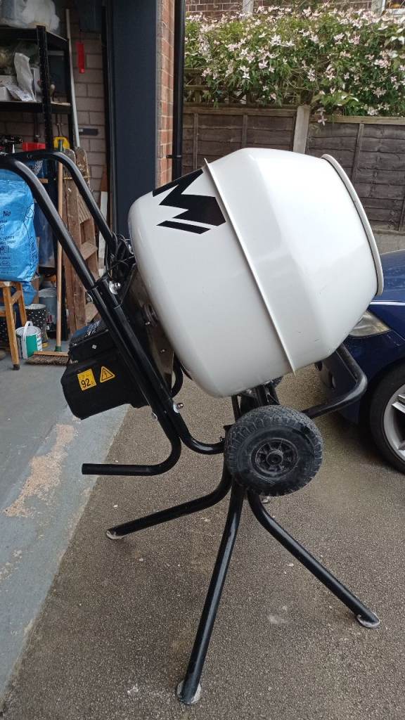 Mac allister cement mixer