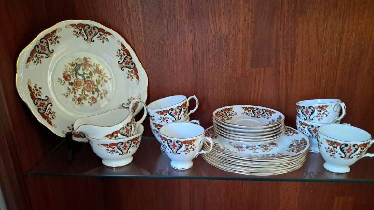 Beautiful Vintage Colclough Tea Set 
