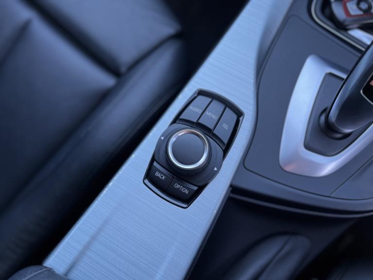 BMW 3 SERIES 2.0 320d Sport Saloon 2015