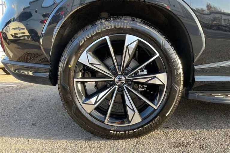 2025 MG MG HS 1.5 T-GDI 24.7kWh Trophy SUV 5dr Petrol Plug-in Hybrid Auto Euro 6 (s/s) (2 SUV Hyb...