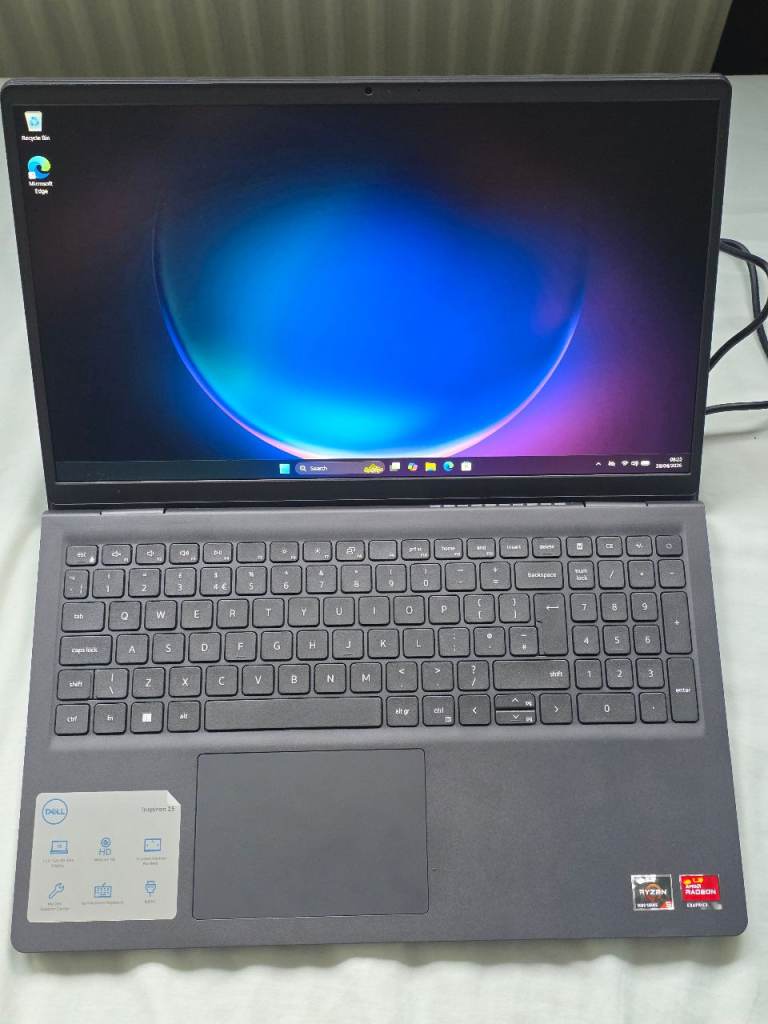 DELL Inspiron 15 Laptop, 15.6" Full HD, Ryzen 5 5500U, 12GB RAM, 256GB NVMe SSD, upgradeable