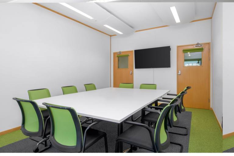 Chepstow - NP16 5UH \ Adaptable Large Office Space for Your Business