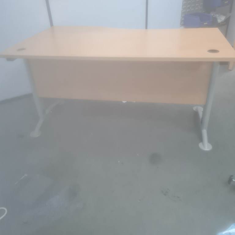 1600 mm office desk