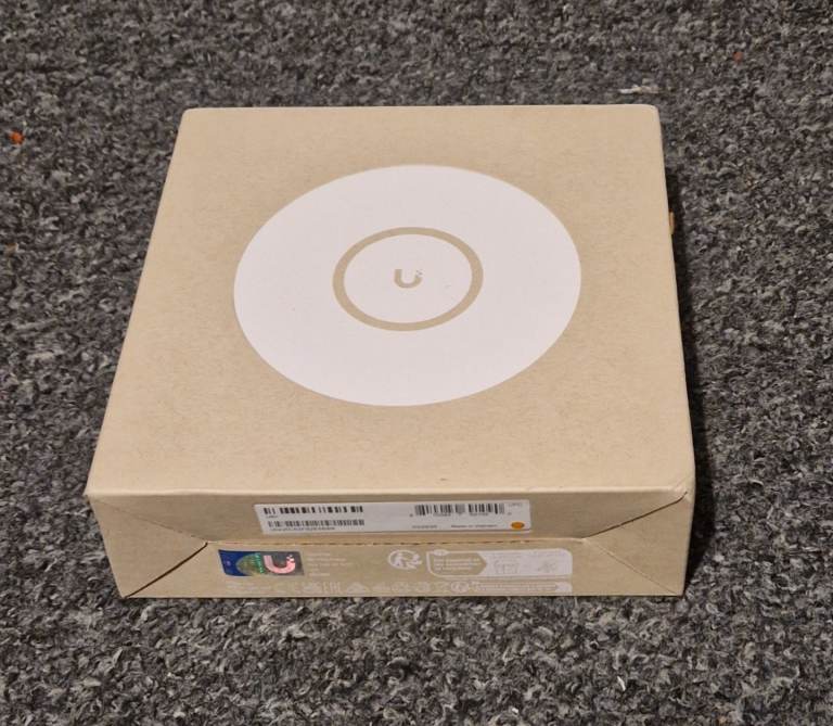 Ubiquiti Networks White U6 Plus Wireless Access Point Wi-Fi 6 Brand New