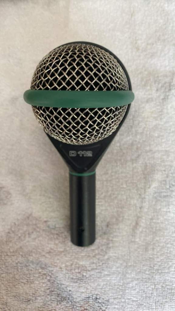 AKG D112 Kick Drum/Bass Dynamic Microphone