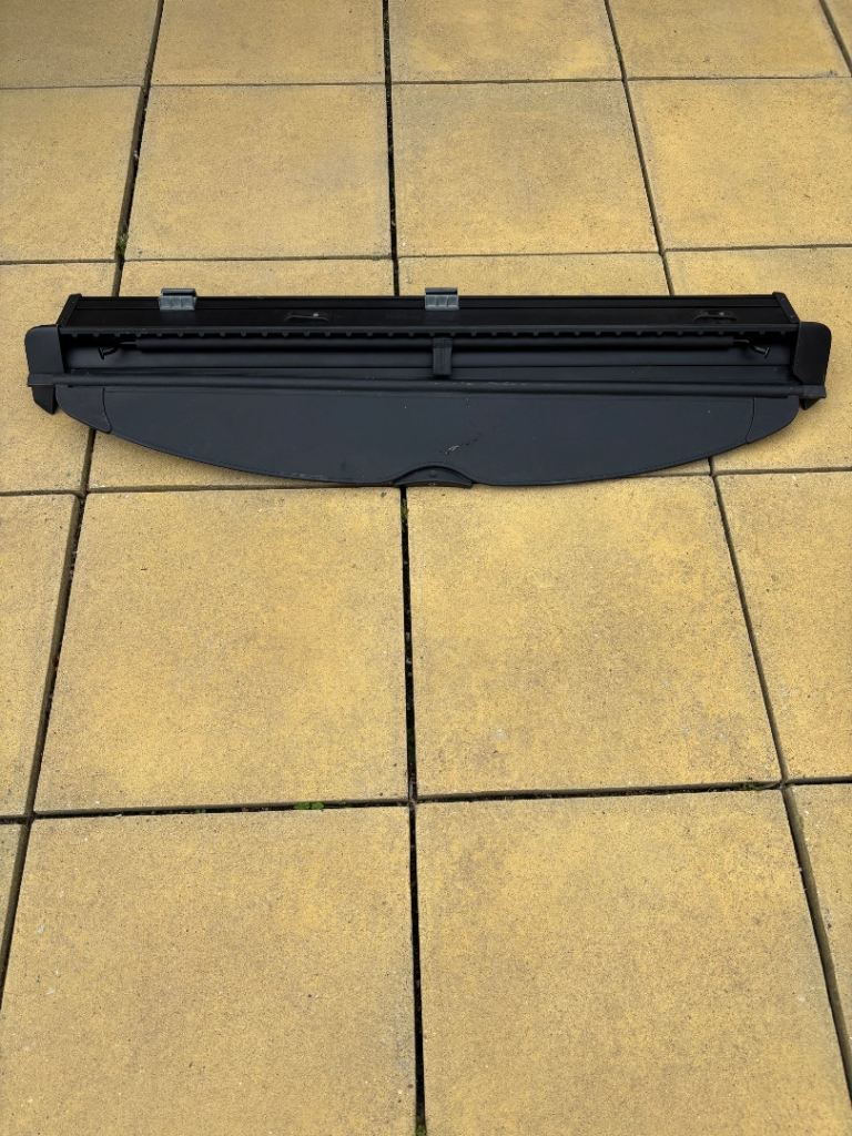 Mercedes estate CDI 2009 rear parcel shelf