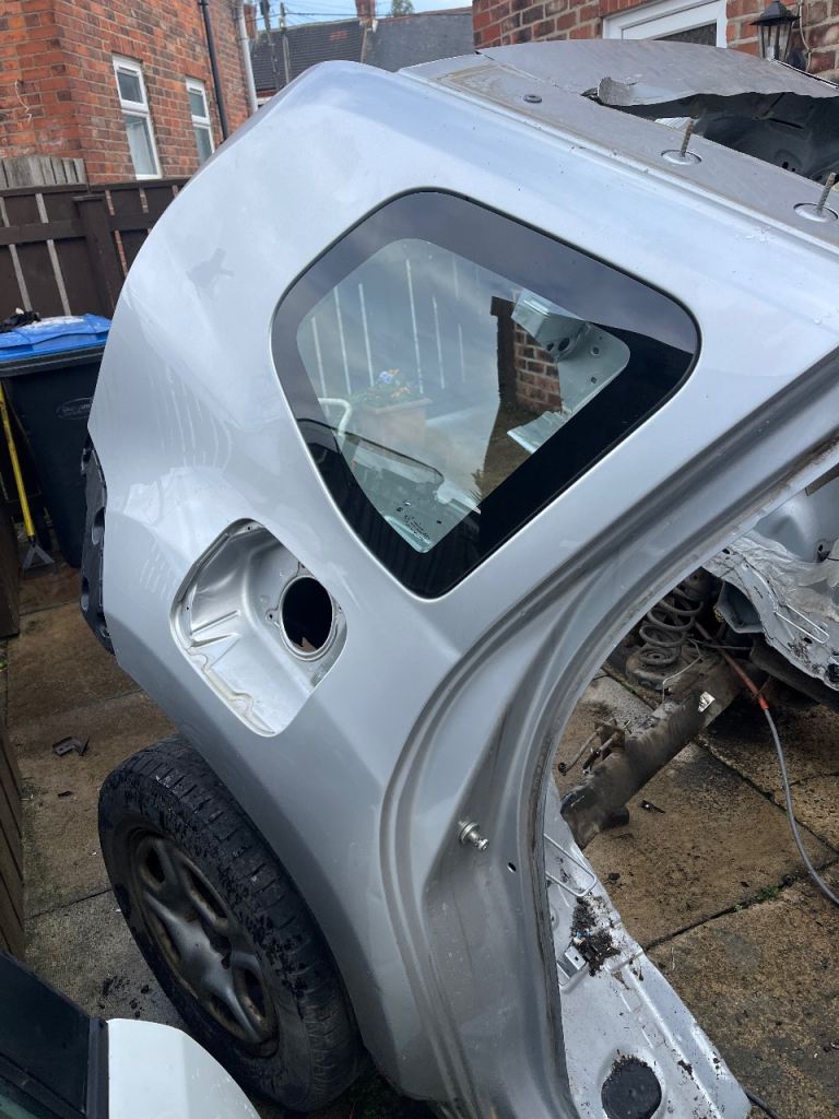 Dacia Duster 67 plate ns and os rear quarter panels