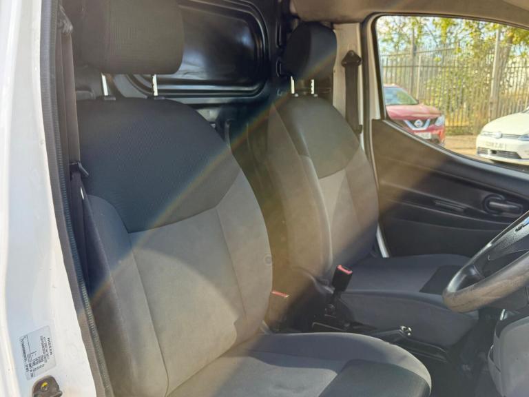 2016 Nissan NV200 1.5 dCi Acenta Van CAR DERIVED VAN DIESEL Manual