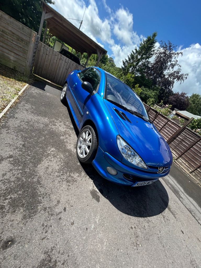Peugeot, 206, Convertible, 2005, Manual, 1997 (cc), 2 doors