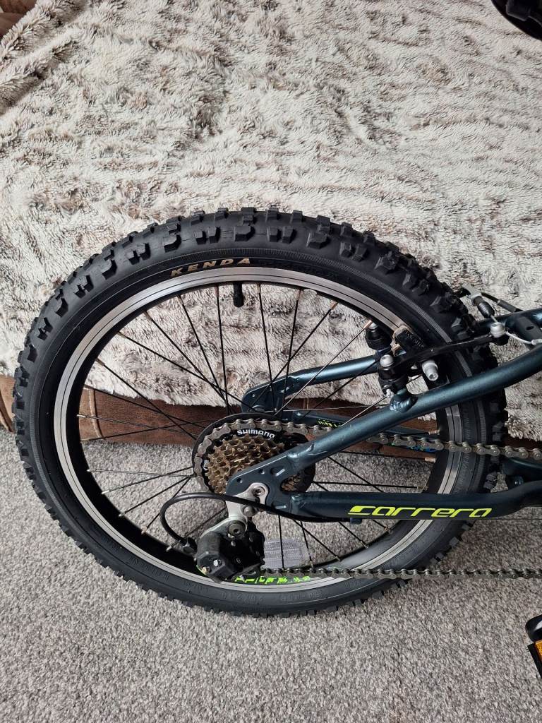Carrera Blast junior mountain 20 inch wheels 7 speed as new currently £315 in Halfords 