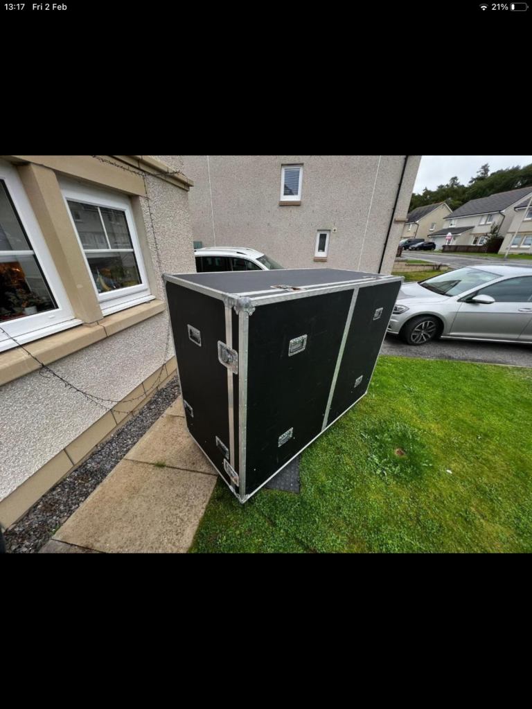 Flight box/ shipping container