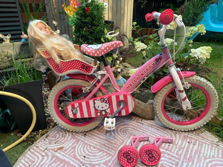 14" Hello Kitty Girls Starter Bike (Ages 3-5) with Doll Seat/training wheels / fully serviced