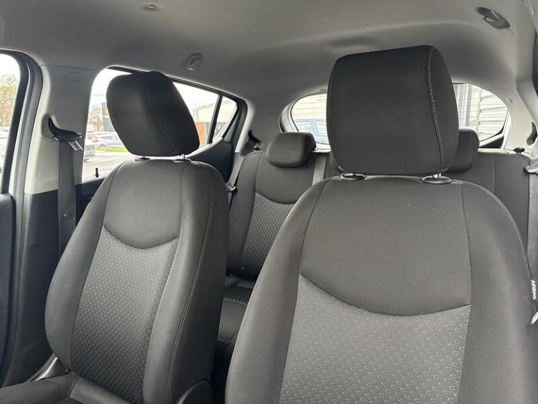 2016 Vauxhall Viva 1.0 SE 5dr [A/C] HATCHBACK PETROL Manual