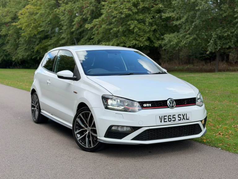 Volkswagen, POLO GTI, Hatchback, 2015, Semi-Auto, 1798 (cc), 3 doors
