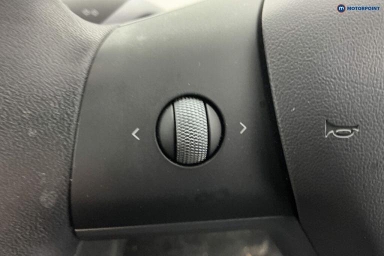 2022 Tesla Model 3 Long Range AWD 4dr Auto SALOON ELECTRIC Automatic