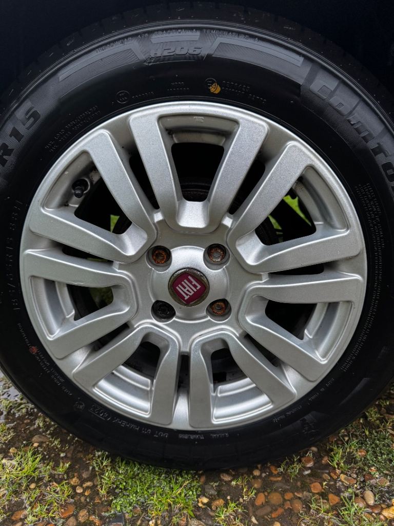 Fiat, PUNTO, Hatchback, 2015, Manual, 1242 (cc), 3 doors