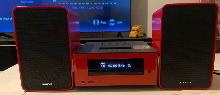 Onkyo CR-255 Hifi System in Red CD Radio iPod Lightening Dock USB 