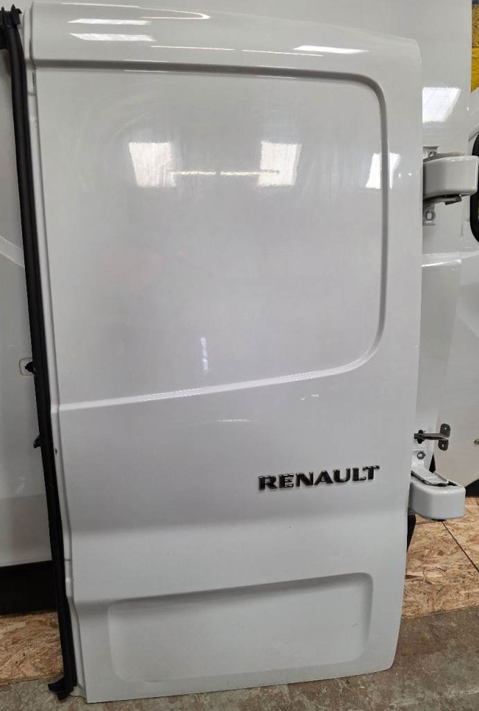 Renault Trafic Rear Driver Side 