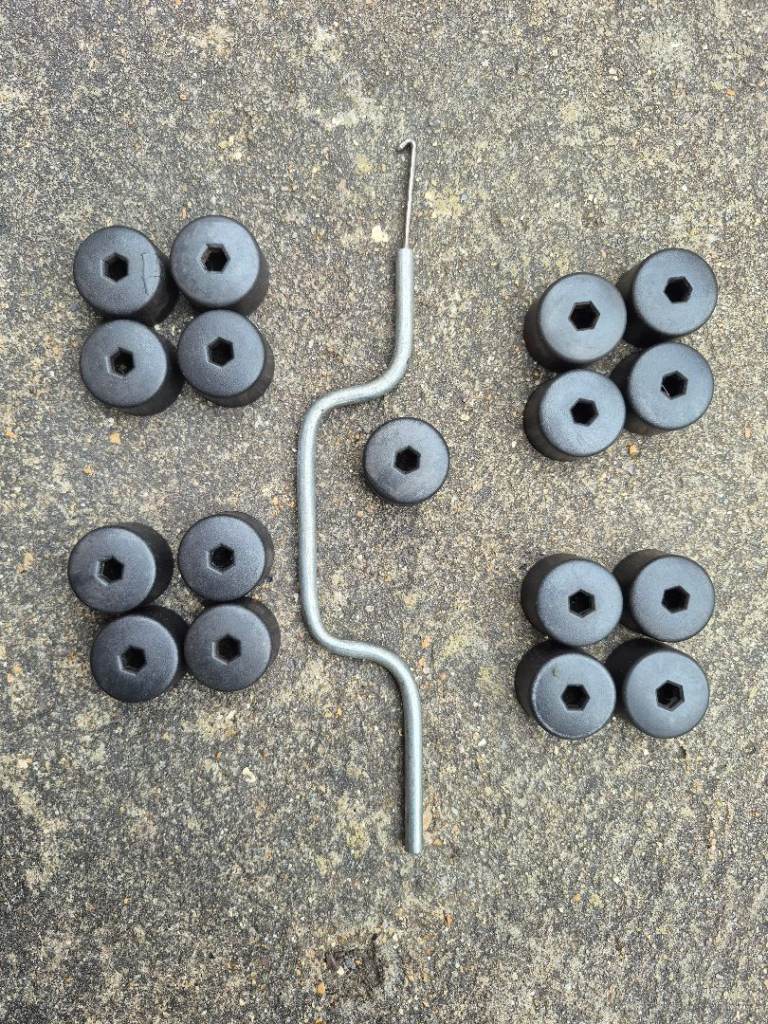 Seat Ibiza 6J  Wheel Nut Bolt Cover Caps 