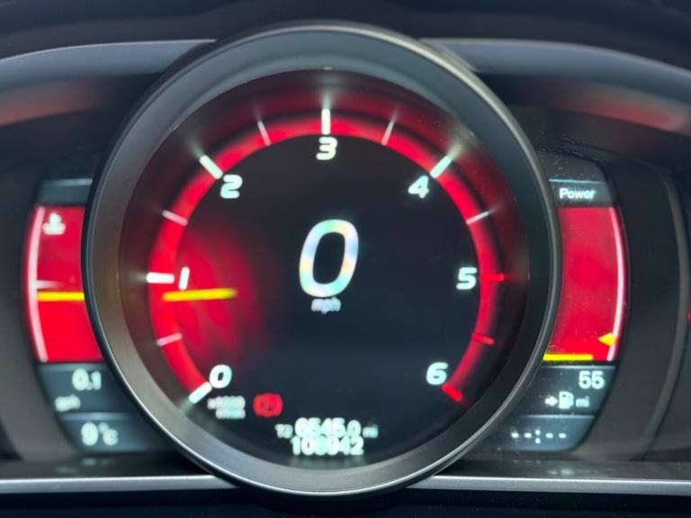 2014 Volvo V40 D2 R DESIGN 5dr HATCHBACK Diesel Manual