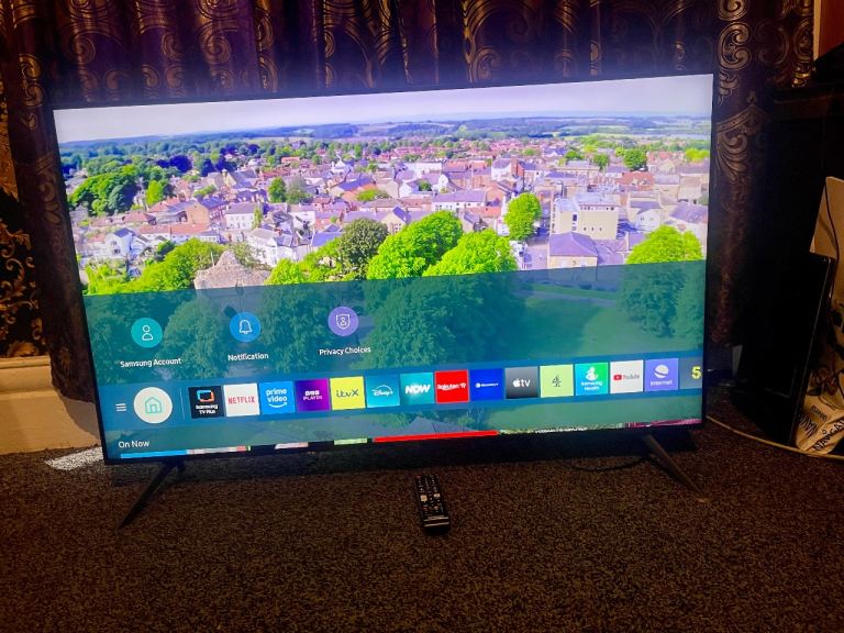 50 inch Samsung UHD 4K smart TV 