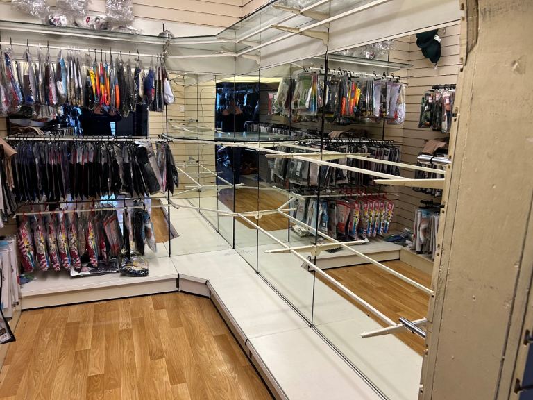 Mirror retail display unit 