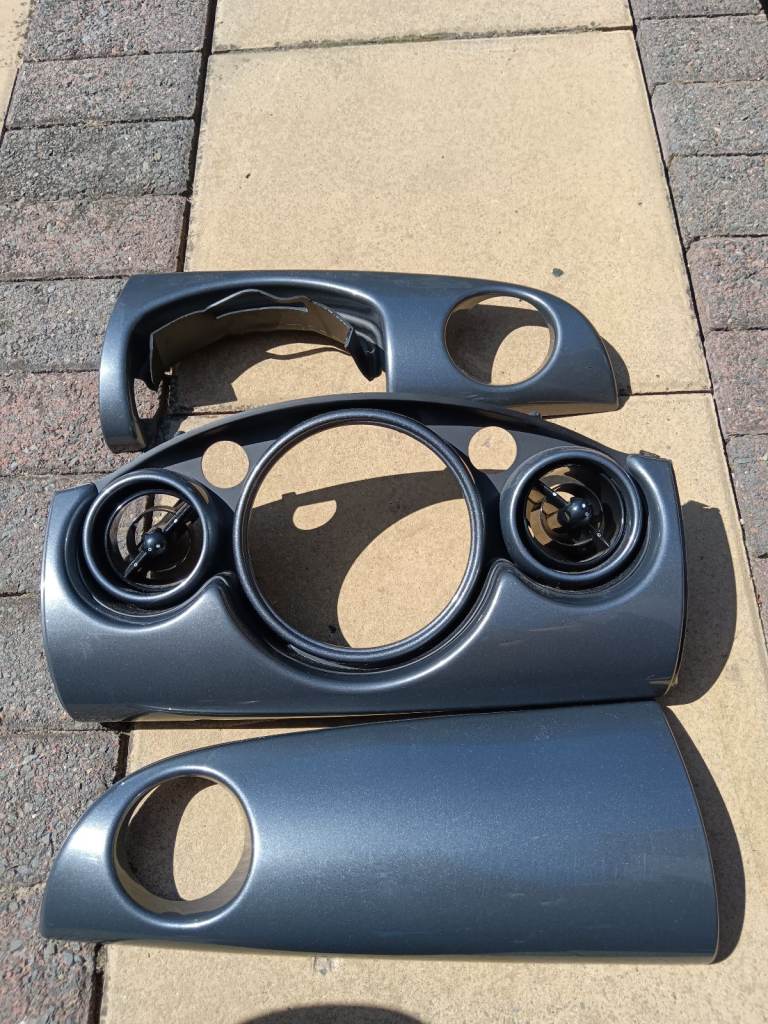 Mini R50 facelift dash panels in anthracite grey, good condition 