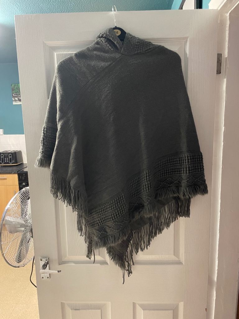 Grey & Navy Hooded Ponchos Fits A Size 24