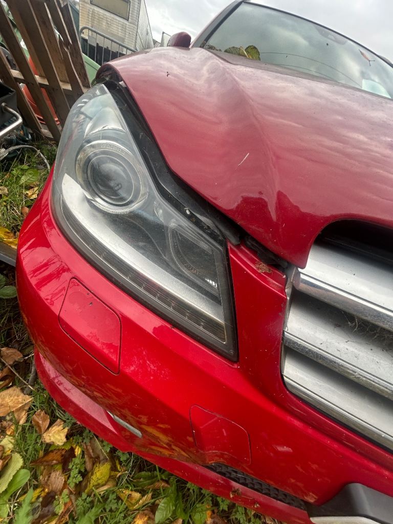 Mercedes C Class W204 S204 Driver Side Bi-Xenon ILS Headlight 2011–2014