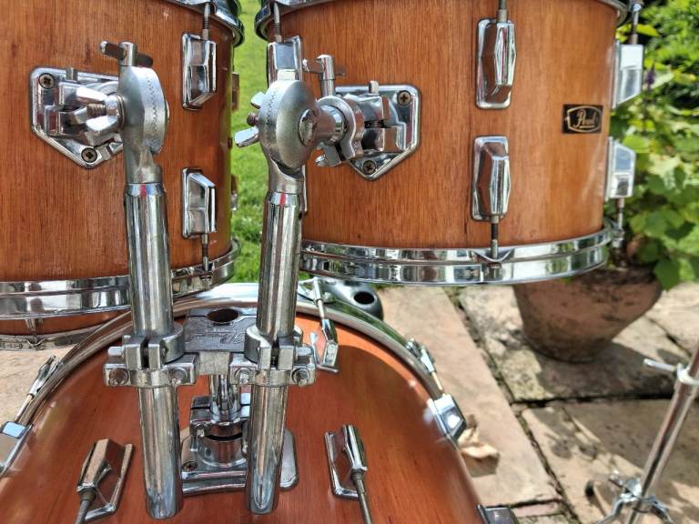Pearl 1960's drum kit