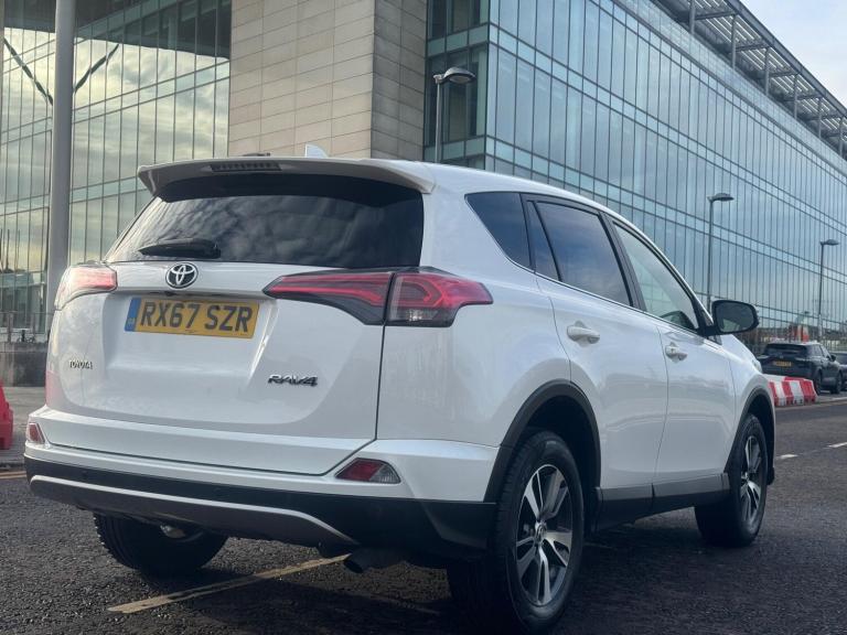 2017 Toyota RAV4 2.0 D-4D Business Edition TSS 5dr 2WD ESTATE DIESEL Manual