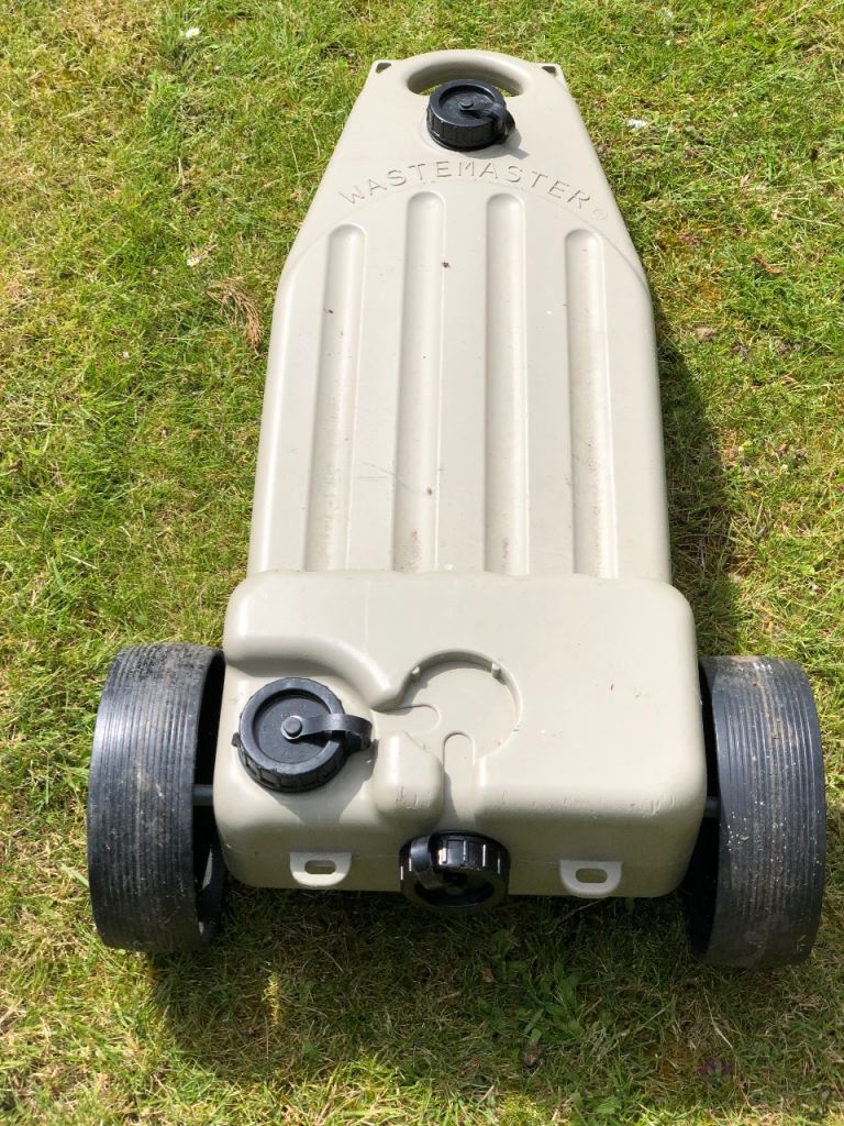 Water waste container
