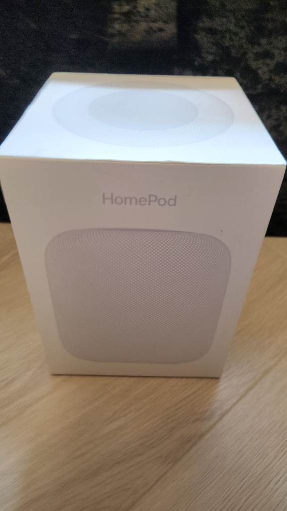 Original Apple Homepod in White - With box