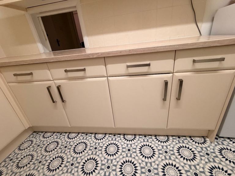 Howdens Kitchen Units for Sale