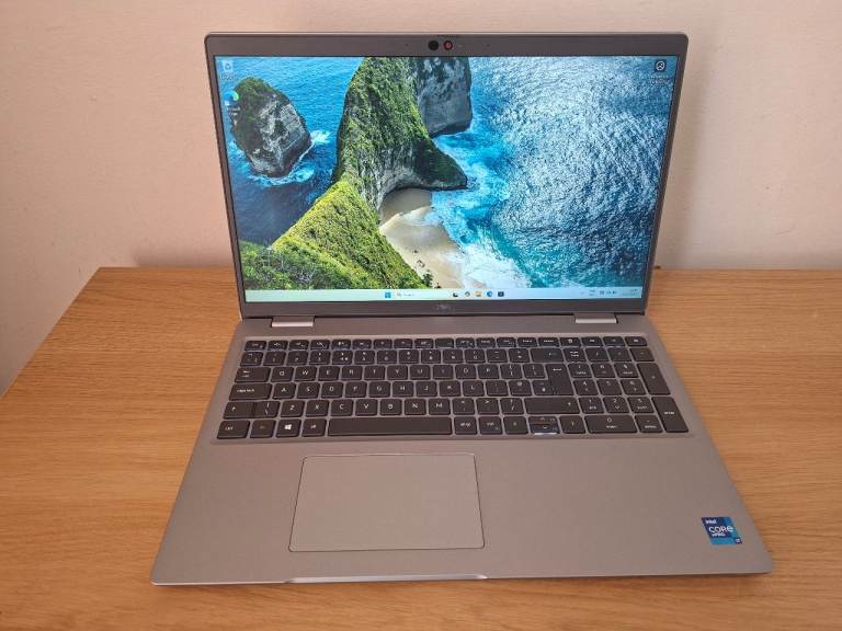 DELL Latitude 5520 - i7 11th Gen - 512GB SSD - 16GB Ram - Windows 11 Pro Laptop PC